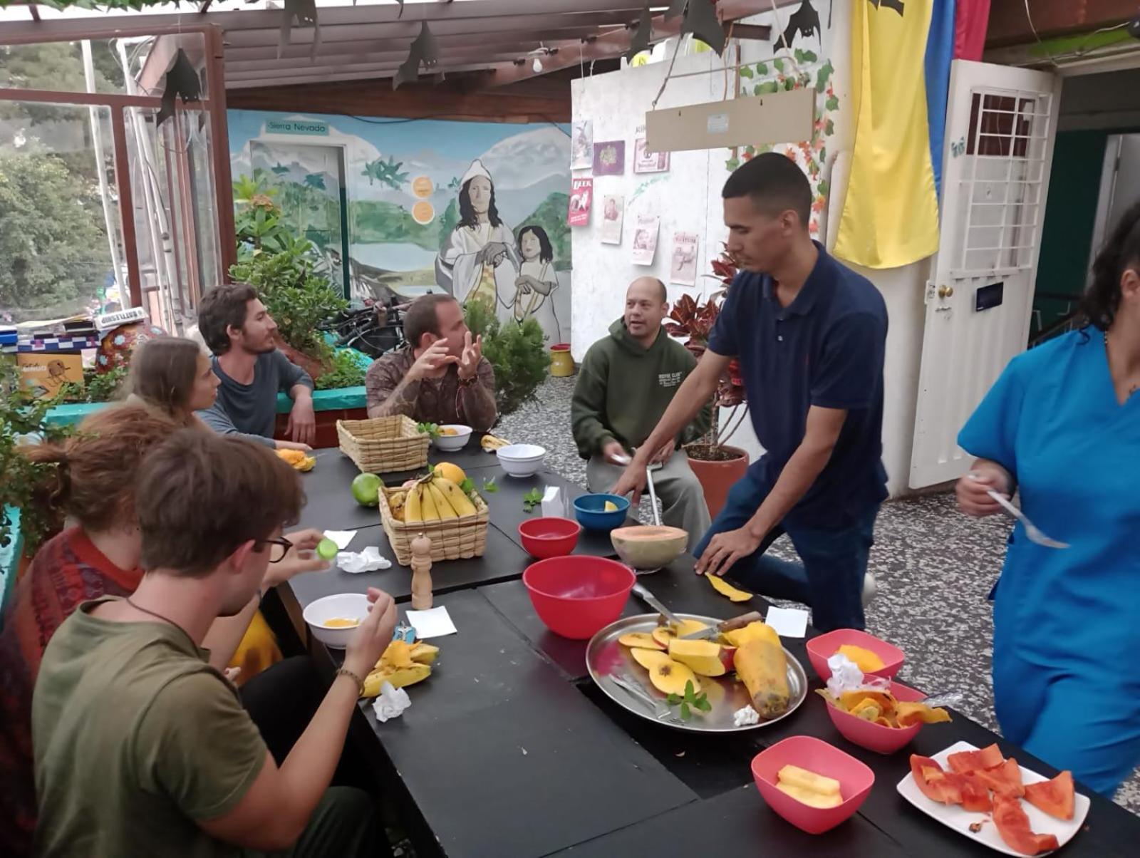 82Hostel Богота Экстерьер фото